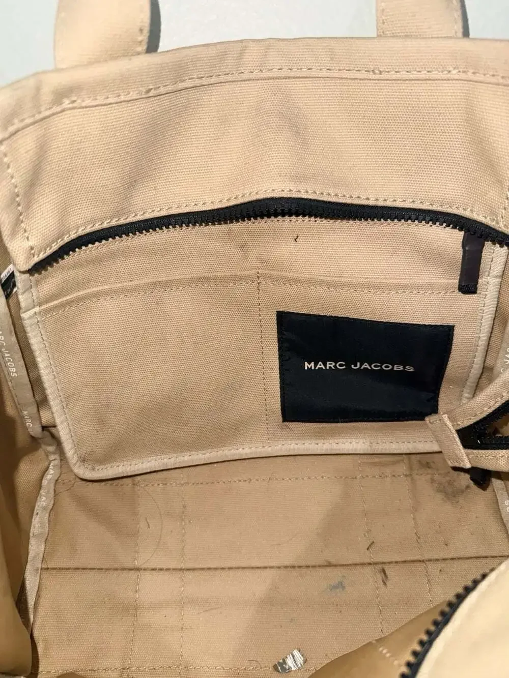 Marc Jacobs interior functional small
